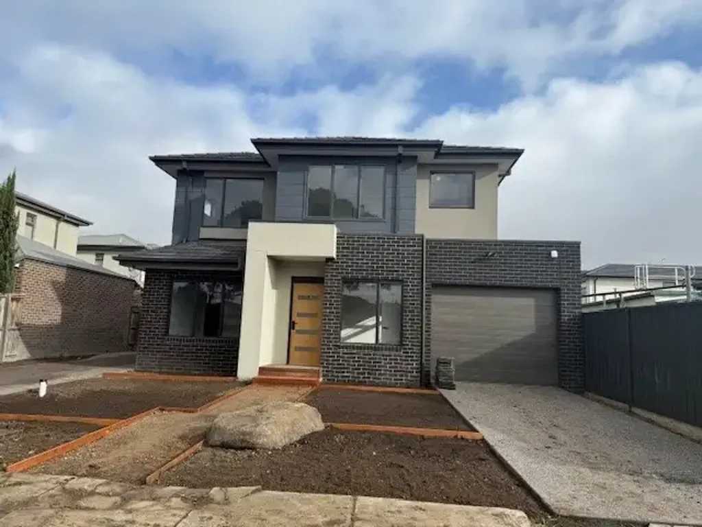 Elegant living in Avondale Heights