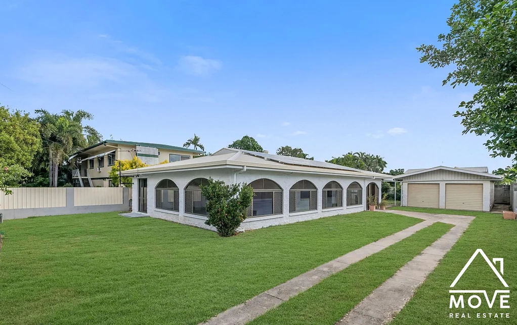 523 Ross River Road, Cranbrook, QLD 4814