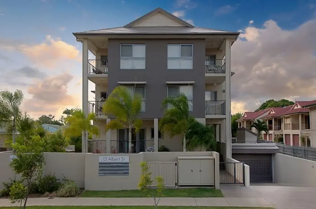Cranbrook 2कमरा Top Floor Unit