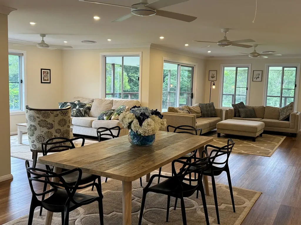 Noosa Hinterland Cottage - Fully Furnished Elec and NBN inclusive