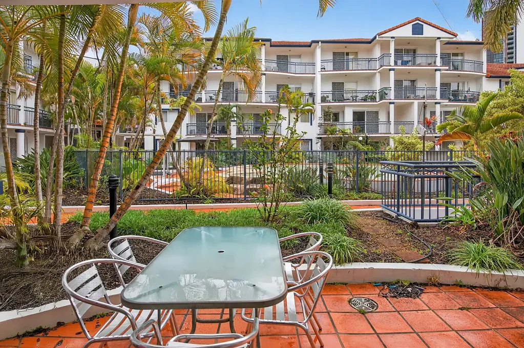Southport 2Phòng ngủ Resort-Style Living in the Heart of Southport - Perfect for Homeowners or Investors