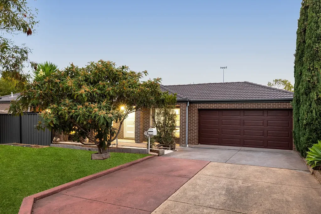6 Sandra Court, Point Cook, VIC 3030