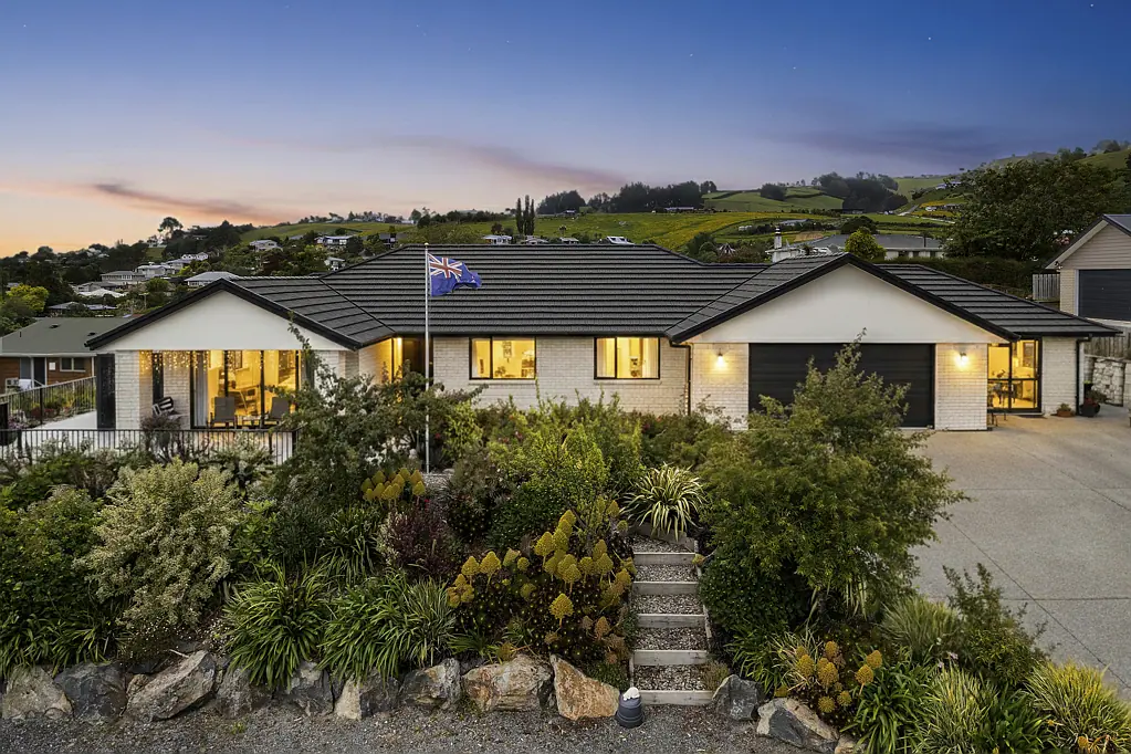 Sawyers Bay 5房  A Statement of Modern Luxury With Versatile Living