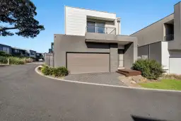 2 Jumbuck Circuit, Carrum Downs