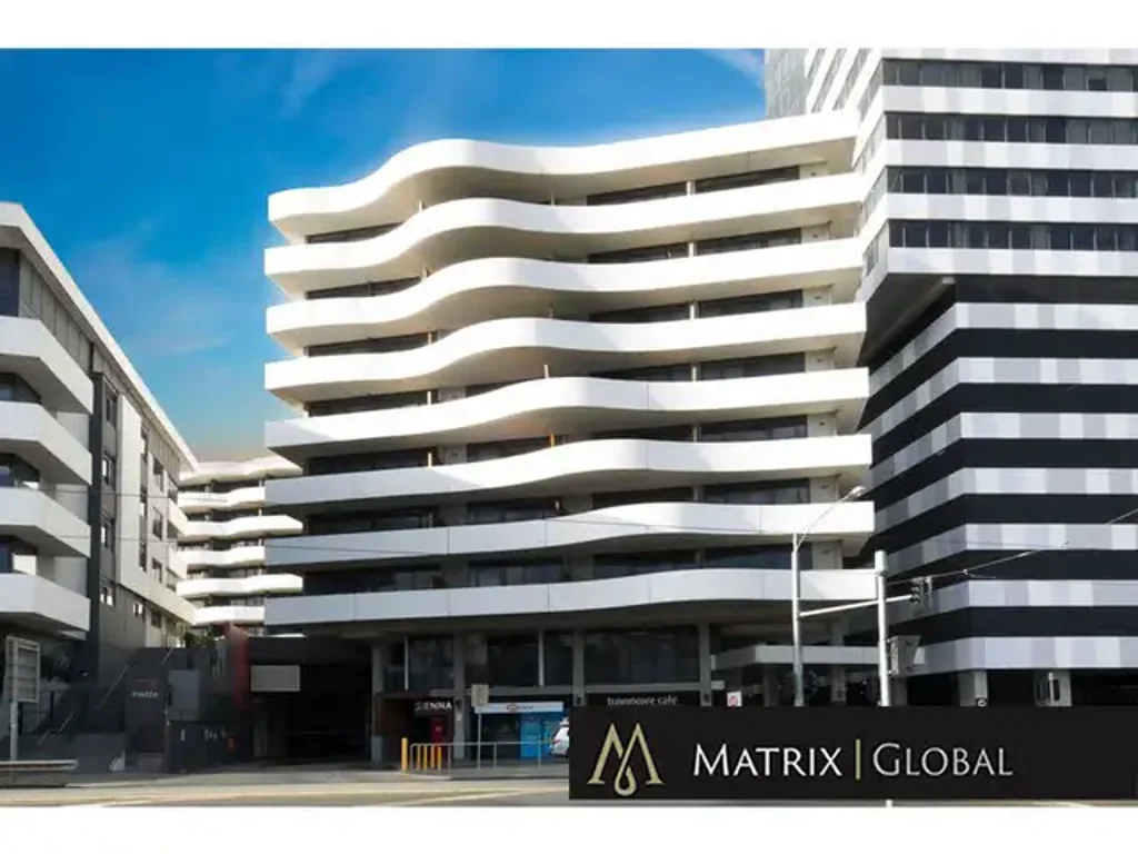 *UNDER APPLICATION, INSPECTION CANCELLED* Sleek Inner-City Convenience