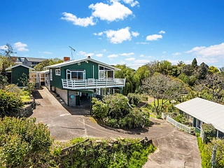 110 & 110A Beach Road, Castor Bay, North Shore City