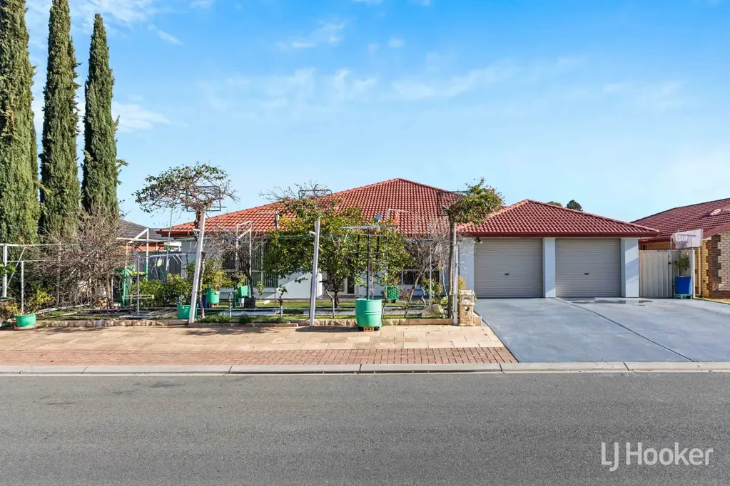 Smithfield 5બેડરૂમ A Spacious Family Sanctuary with Room to Grow