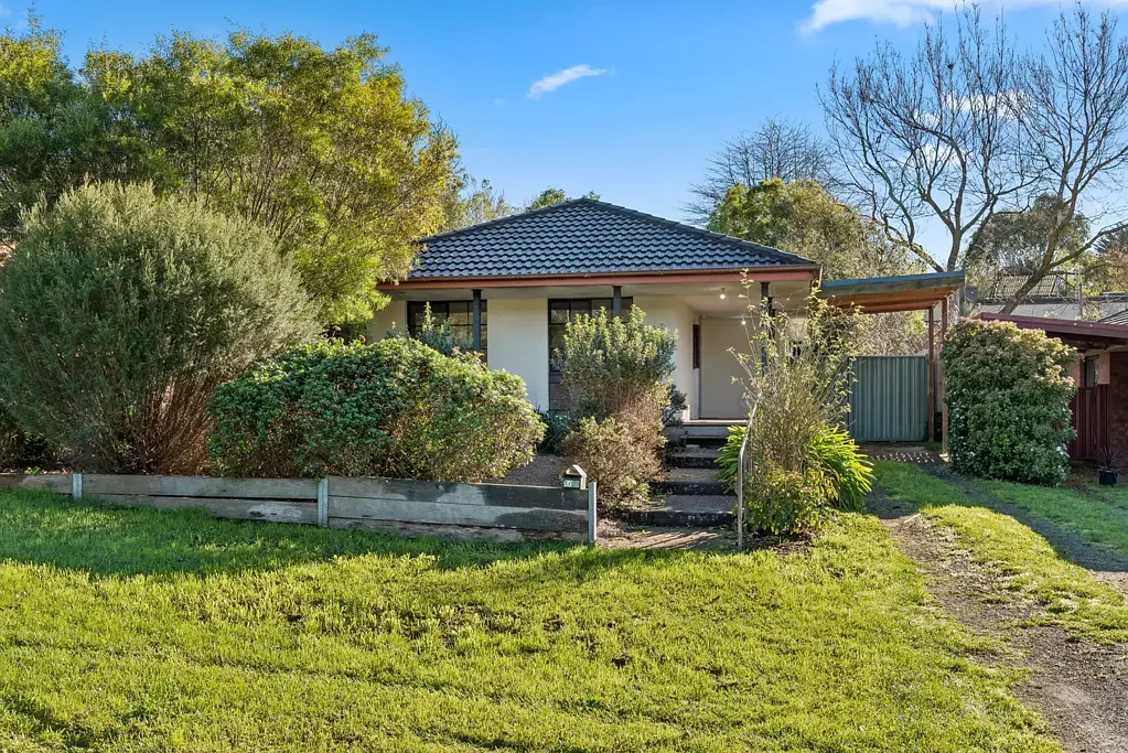 Woodend 3房  Private Position, Walk-to-Town Convenience