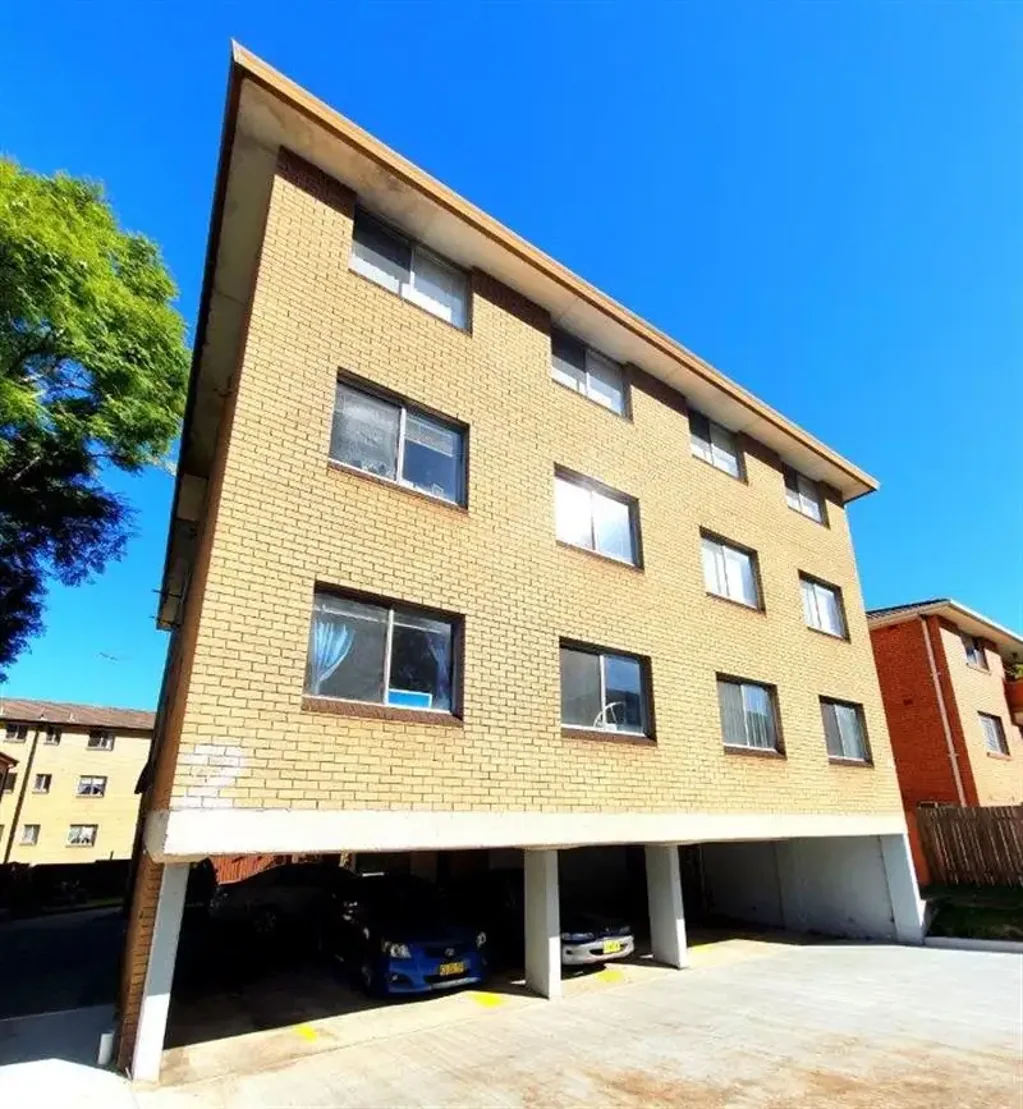 2 Bedroom Unit Available