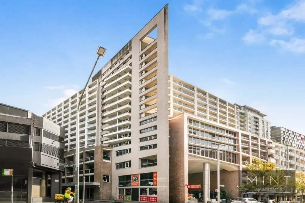 FULLY FURNISHED STUDIO  AT OAKS HARMONY