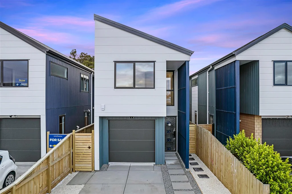 Takanini 3침실 Stunning Brand New Home