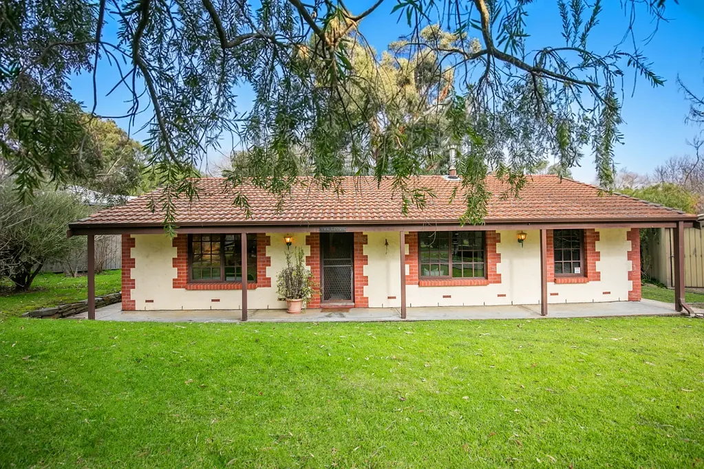 Hahndorf 3房  Character Hahndorf Home: A Storybook New Chapter Awaits.