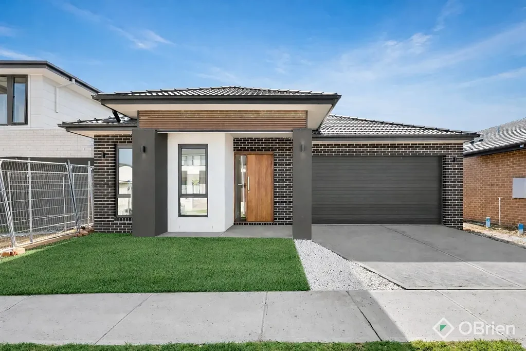 9 Harlem Way, Berwick, VIC 3806