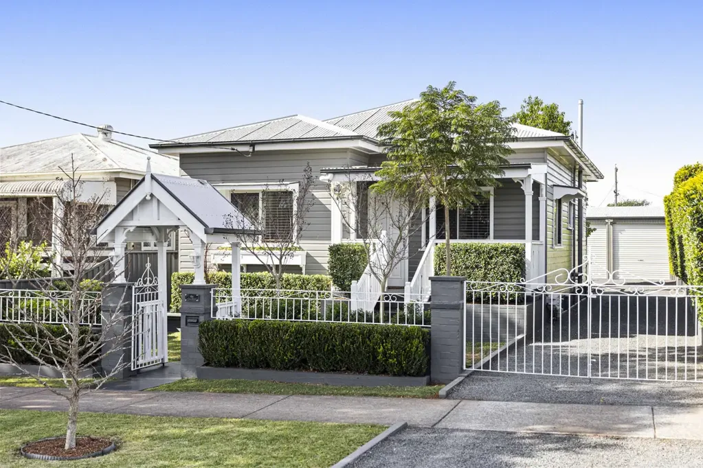 Newtown 3Habitaciones Immaculate Newtown Home with Everything You Need!