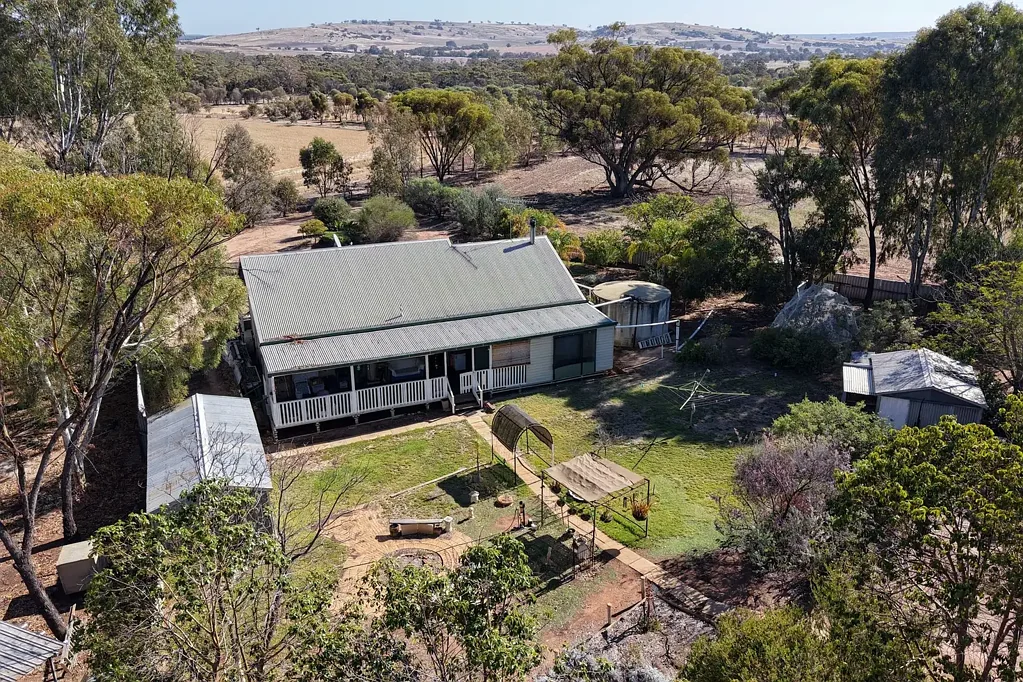 Dale Peace, Paddocks & Panoramic Views 28.41ha (70 Acres)