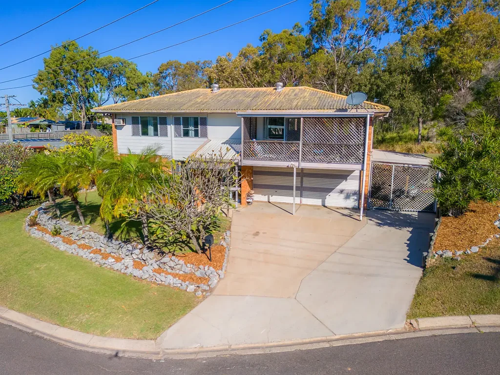 1 Quaringa Close, Boyne Island, QLD 4680