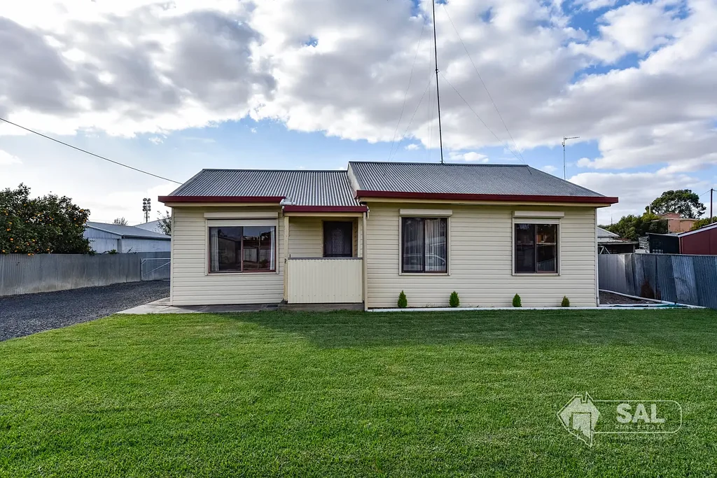 17 De Courcey Street, Bordertown, SA 5268