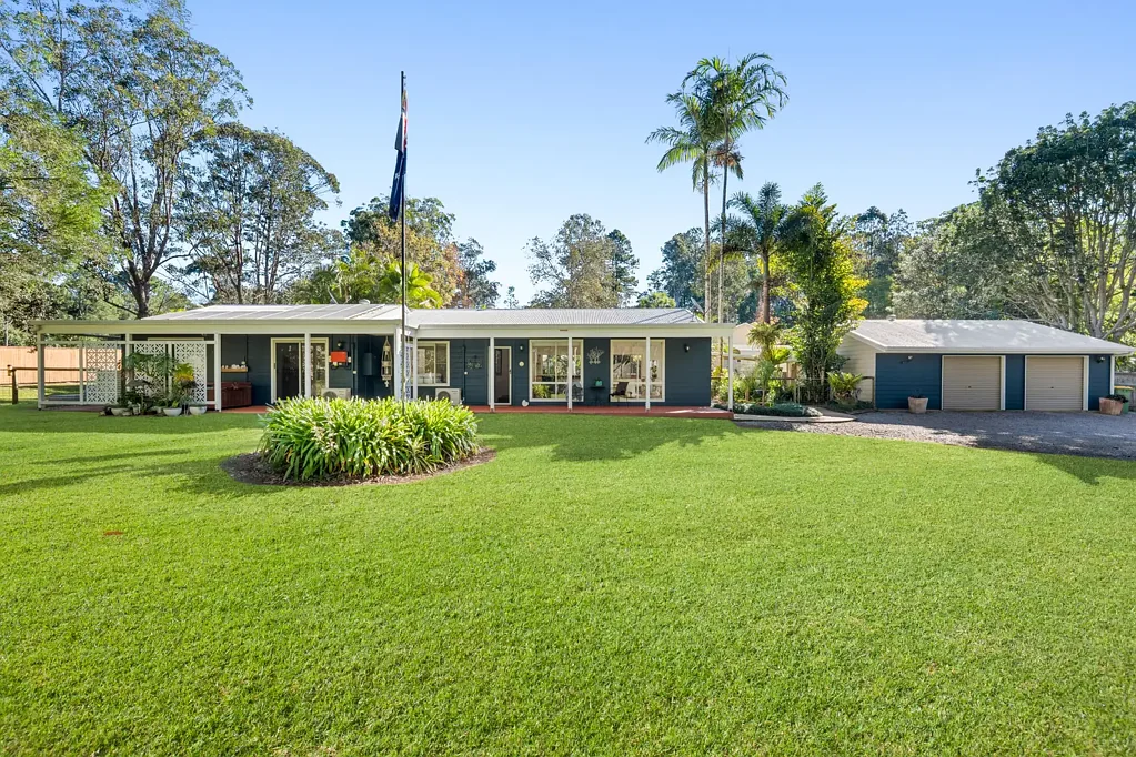 Peachester 4房  Resort-Style Acreage Living!