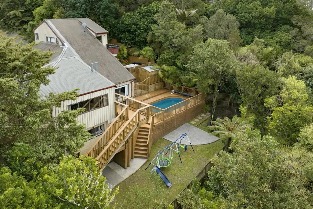 TORBAY, 6 BEDROOMS