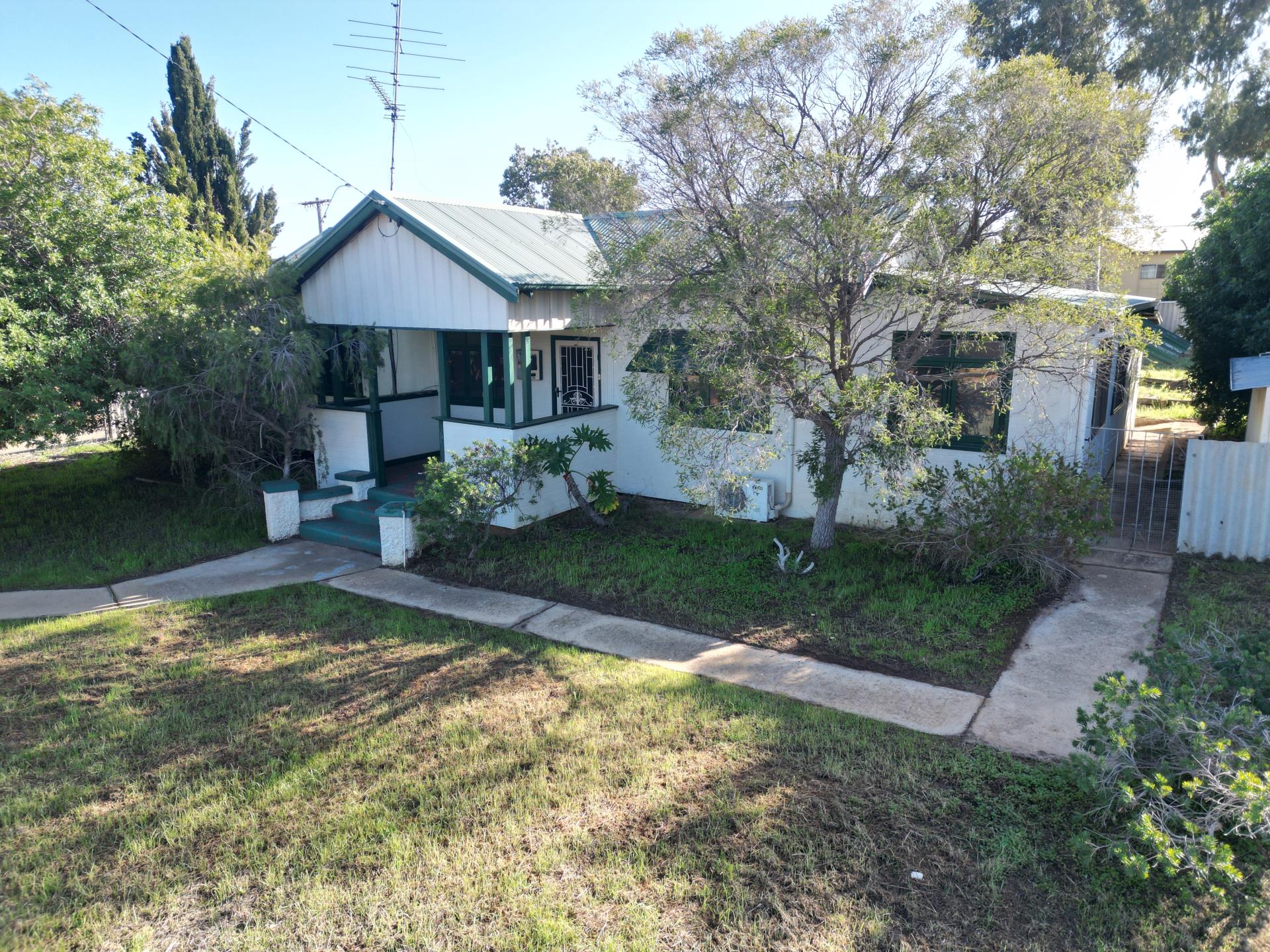 11 NEWMAN ST, CORRIGIN WA 6375, 0部屋, 0バスルーム, House