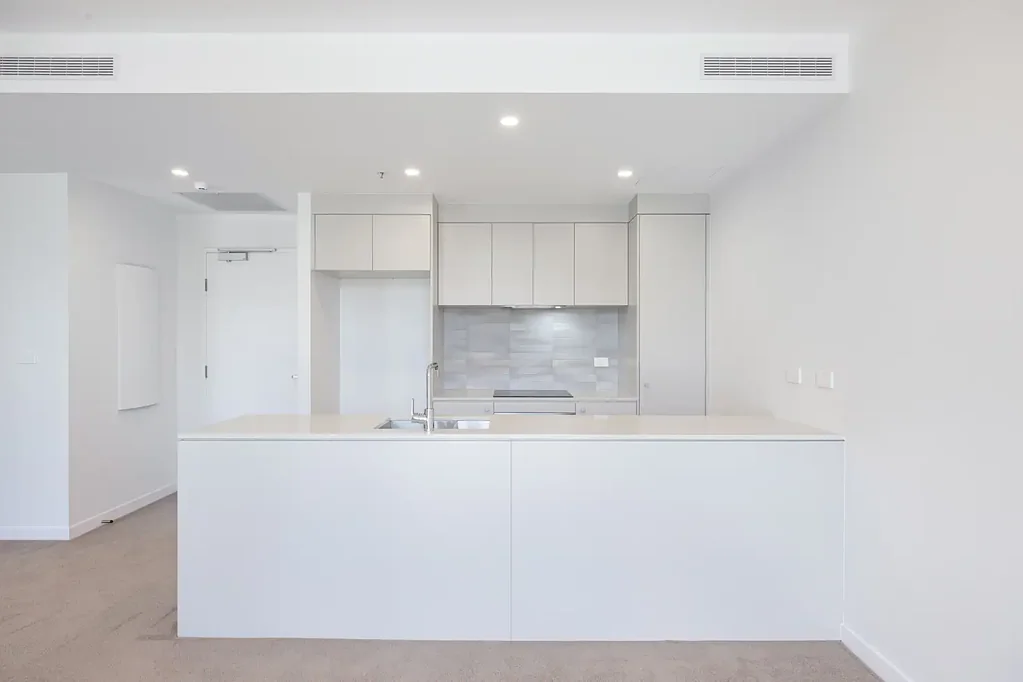 Turner 1chambre North Facing Living with a Generous Study in the Heart of Turner
