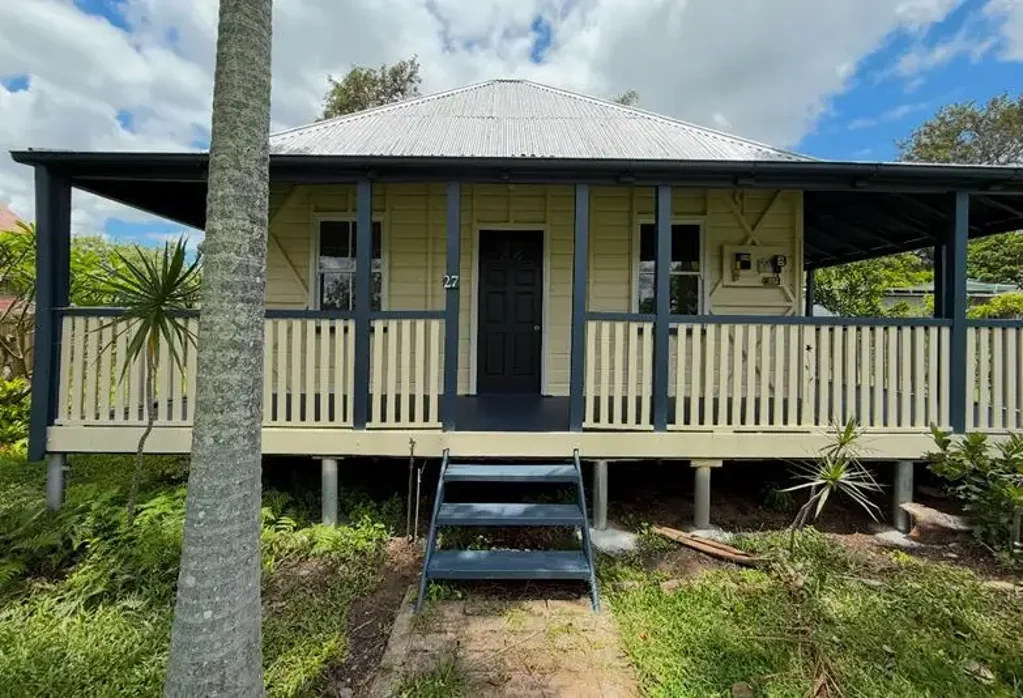 Three Bedroom Freshly Renovated Home in North Ipswich!