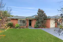 14 Wensley Close, Mornington