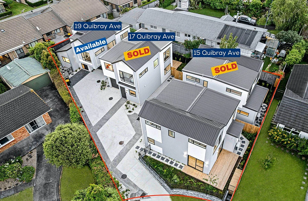 15,17&19 Quibray Place, Botany Downs, Manukau City, Auckland