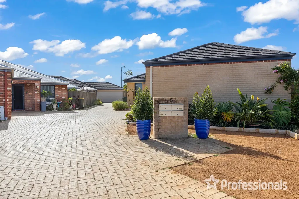 3/5 Kea Court, Ellenbrook, WA 6069