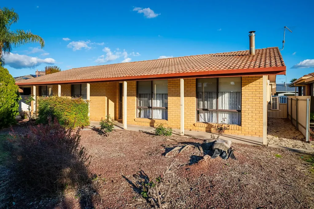 Holbrook 3બેડરૂમ Perfectly Positioned - Affordable Living in the Heart of Holbrook