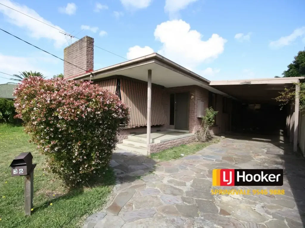 3 BEDROOM HOUSE IN SPRINGVALE CENTRAL