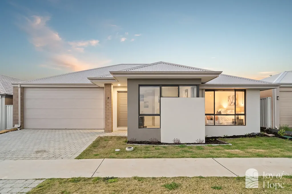 Alkimos 4 Bedroom YOUR EASY ESCAPE