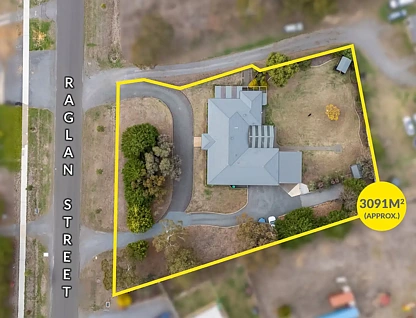 24 Raglan Street, Miners Rest, VIC 3352, 4房, 2浴, House