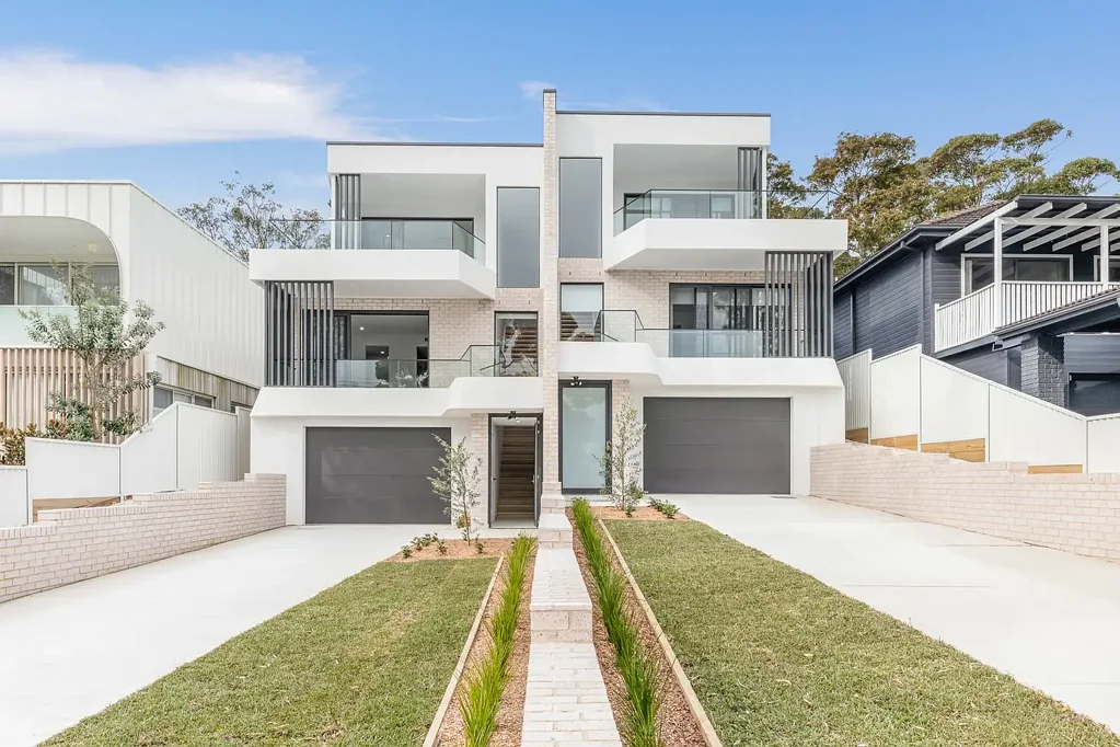 Caringbah South 4 Bedroom Contemporary Masterpiece