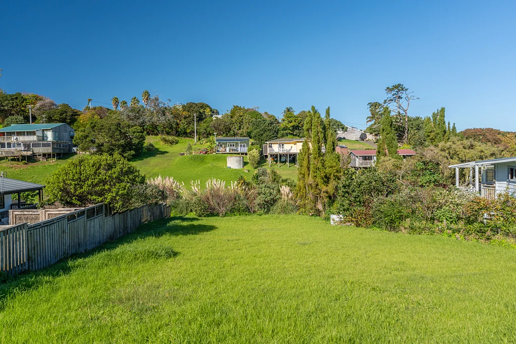 32 Hamilton Road, Surfdale, Waiheke Island, Auckland