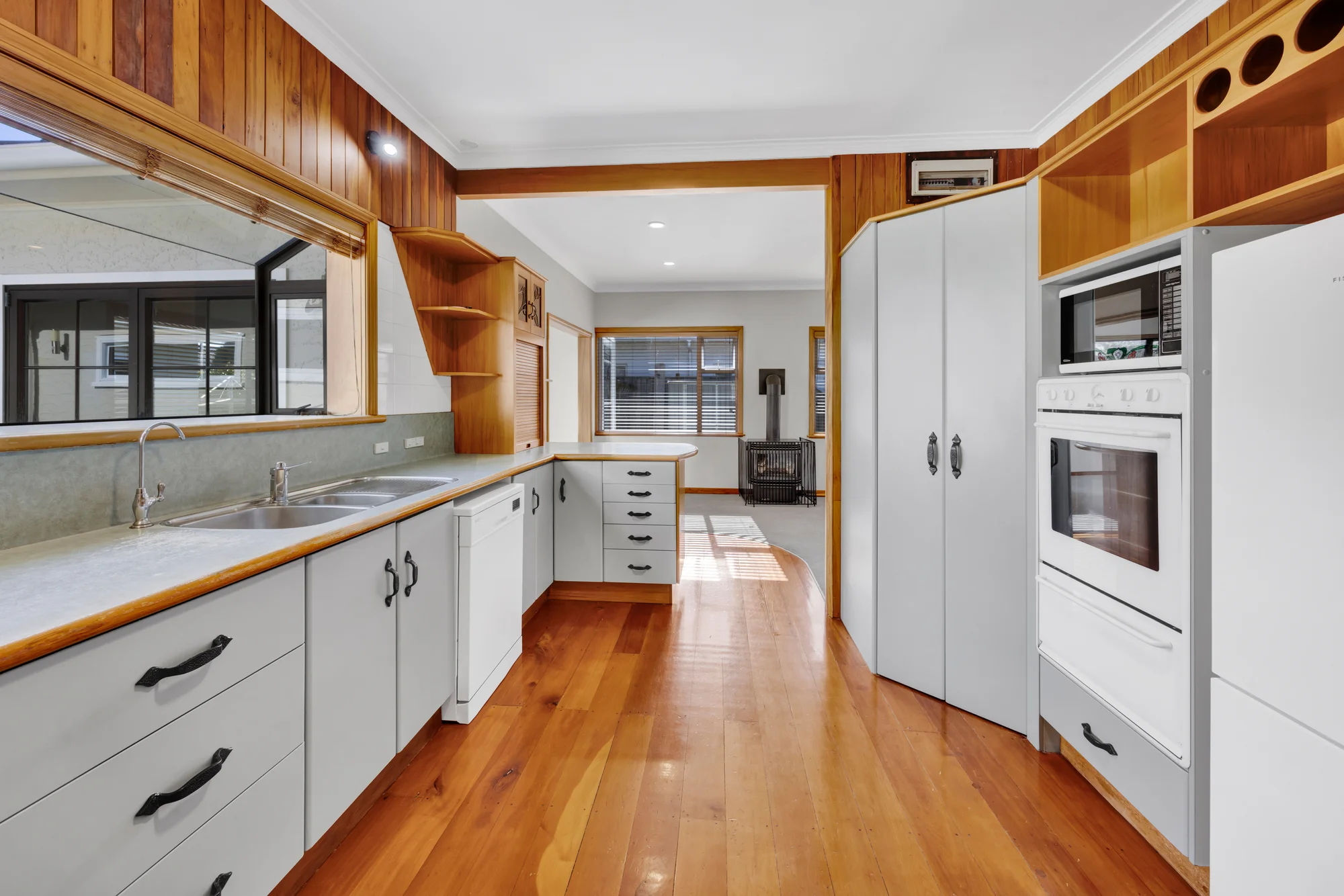 13 Regent Street, Hawera, South Taranaki District, 6 Bedrooms, 3 Bathrooms, House