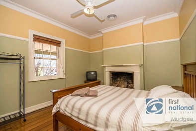 Address Withheld, Mudgee, NSW 2850, 4 chambres, 2 salles de bain, House
