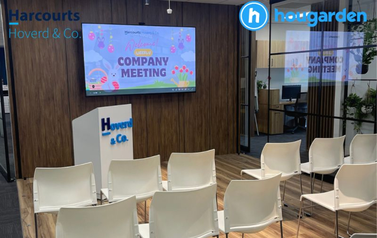 HouGarden Engages with Harcourts Hoverd & Co Flat Bush Amid Easter Festivities