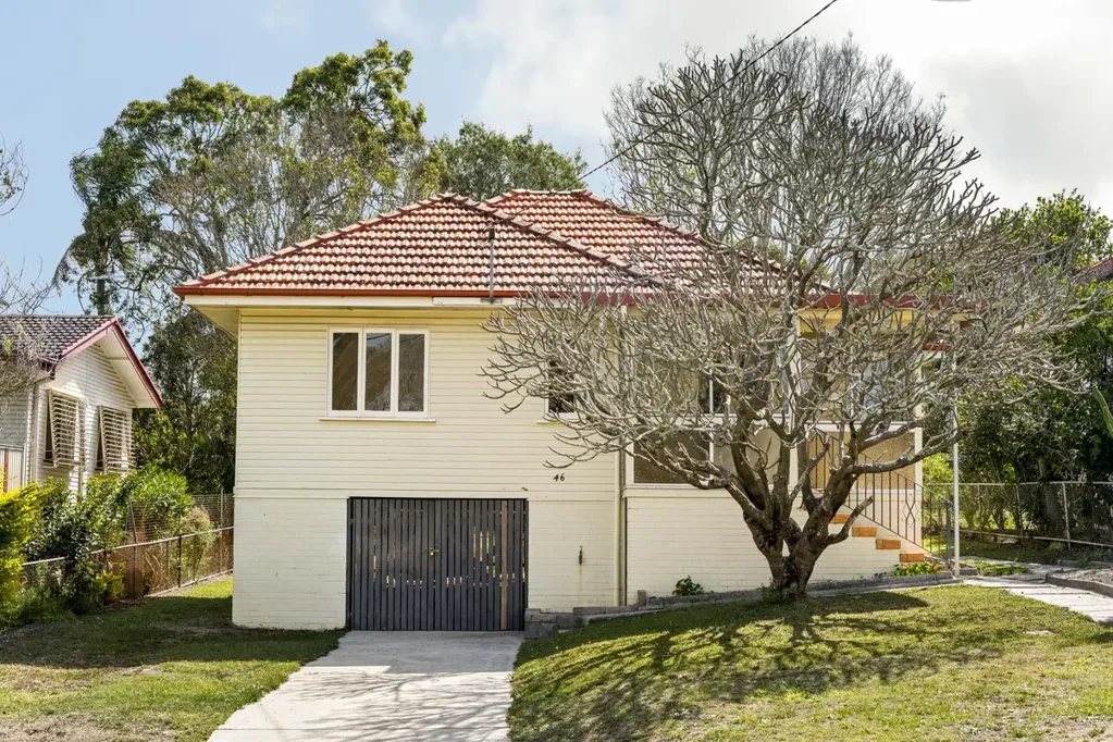 Wavell Heights 3कमरा Charming Post War Character, Potential and 607m² of Opportunity!