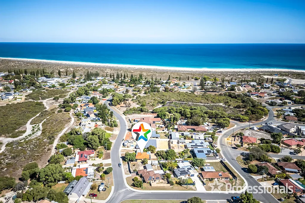 Two Rocks 3ਬੈੱਡਰੂਮ COASTAL 3x1 ON OVER 830 SQM'S OF LAND!!