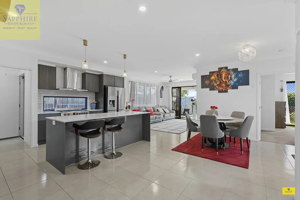 Pallara 4 Slaapkamer MODERN FAMILY HOME OFFERING SPACE, COMFORT & CONVENIENCE