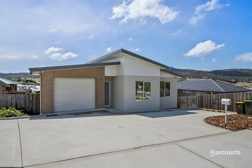 Modern Living Meets Comfort in the Heart of Rokeby!