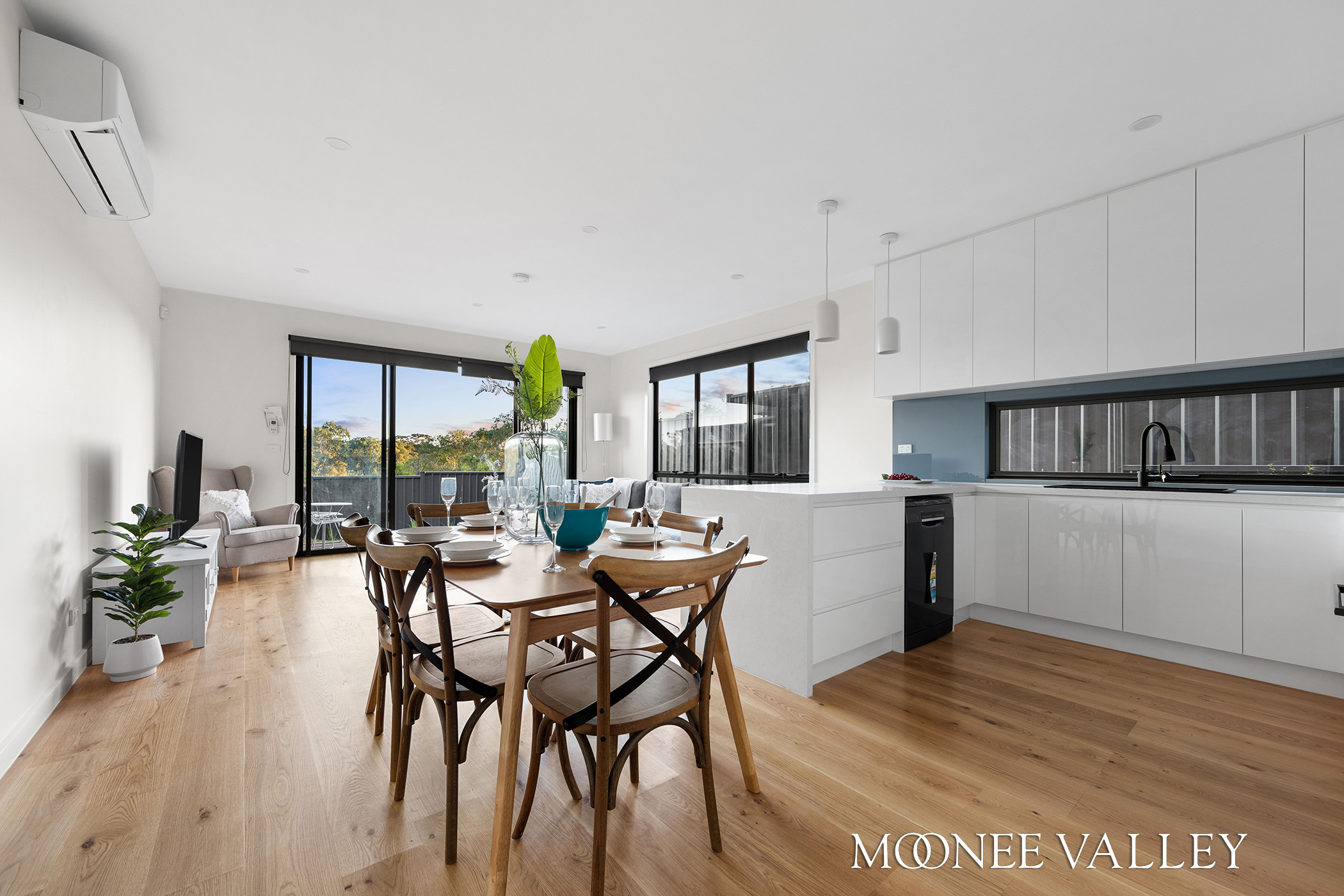 51 CANNING ST, AVONDALE HEIGHTS VIC 3034, 0 phòng ngủ, 0 phòng tắm, Townhouse