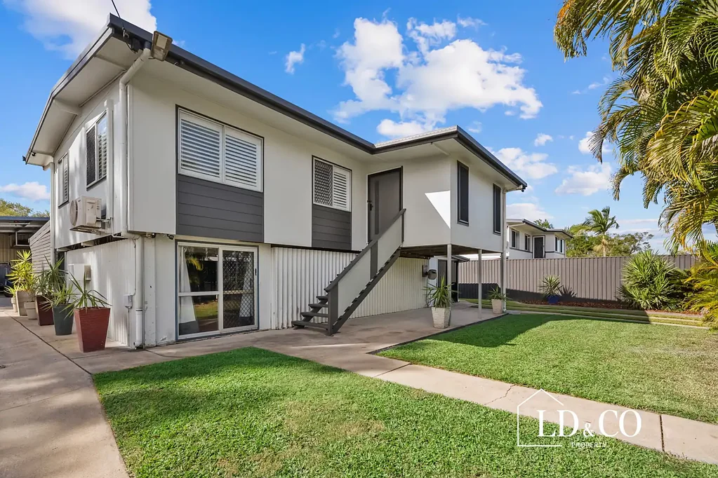 Bakers Creek 3 Bedroom Stylishly Updated, Offering Versatility and Exceptional Storage
