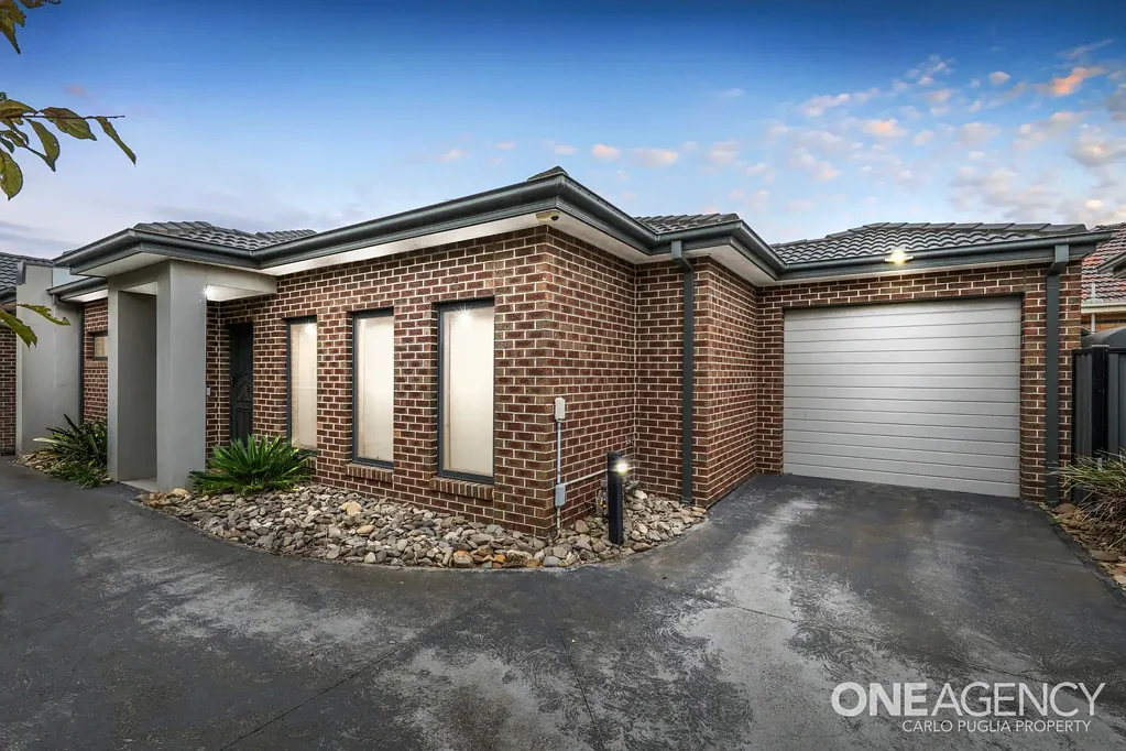2/27 Ainsworth Street, Sunshine West, VIC 3020