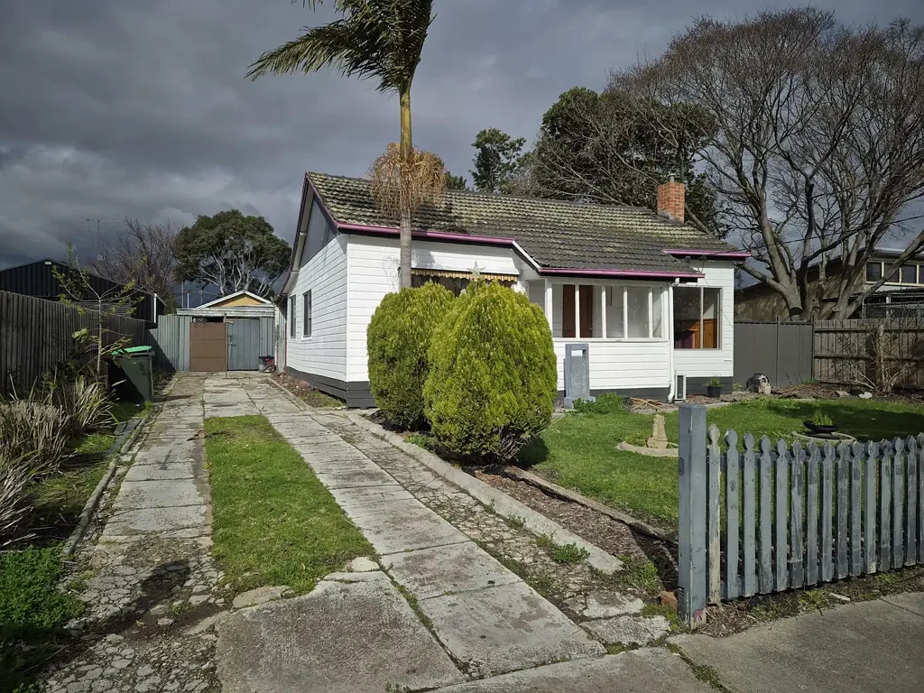 Traralgon 3침실 REDEVELOP OR FIRST HOME