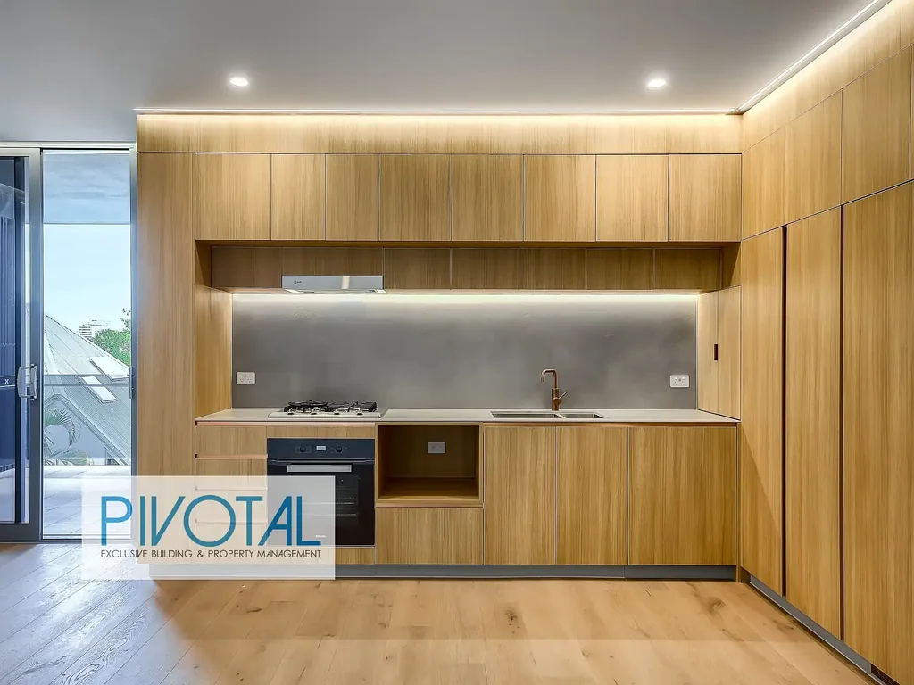 LUXURY 2 BEDROOM 2 BATHROOM 1 CAR PARK - ROOFTOP POOL
