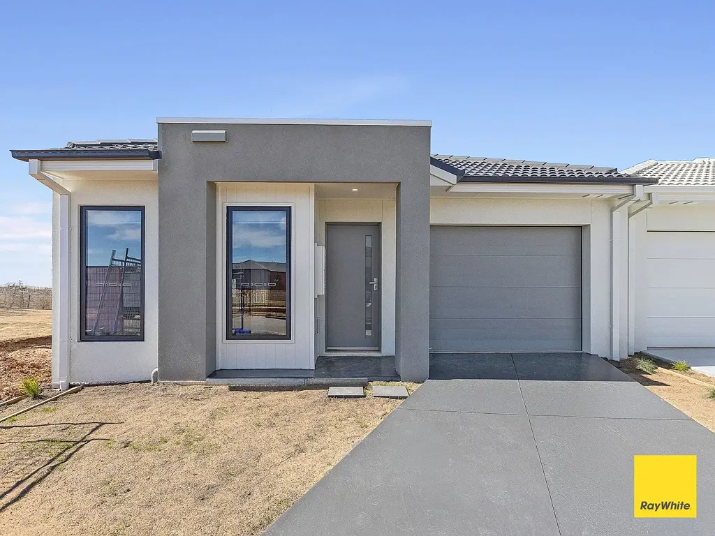 Modern Three-Bedroom Home in Convenient Huntly Location