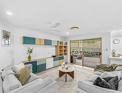 81 Avondale Road, Sinnamon Park, QLD 4073, 4房, 2浴, House