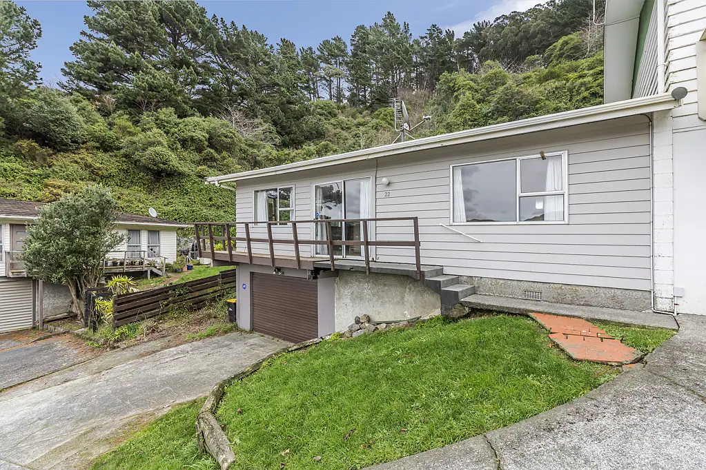 22 Fyvie Avenue, Tawa, Wellington